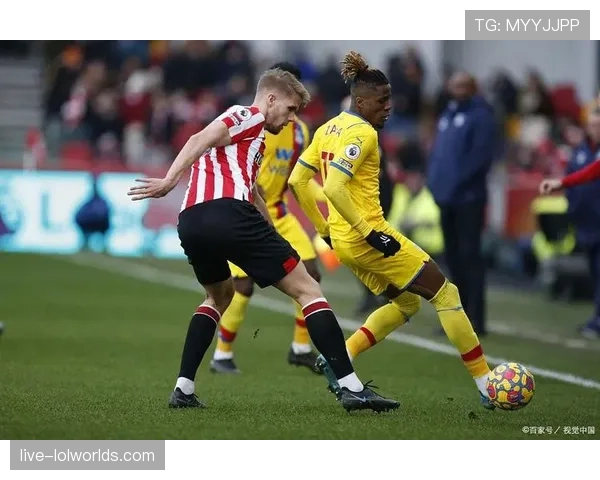 伯恩茅斯1-1战平布伦特福德，索兰克点射破门